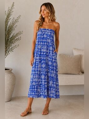 Aakaa Royal Blue and White Printed Maxi Skirt